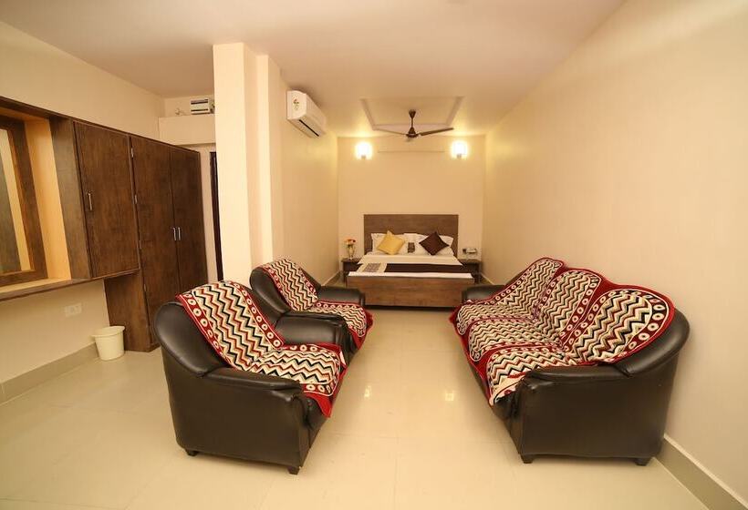 בית מלון כפרי Bhavani Grand