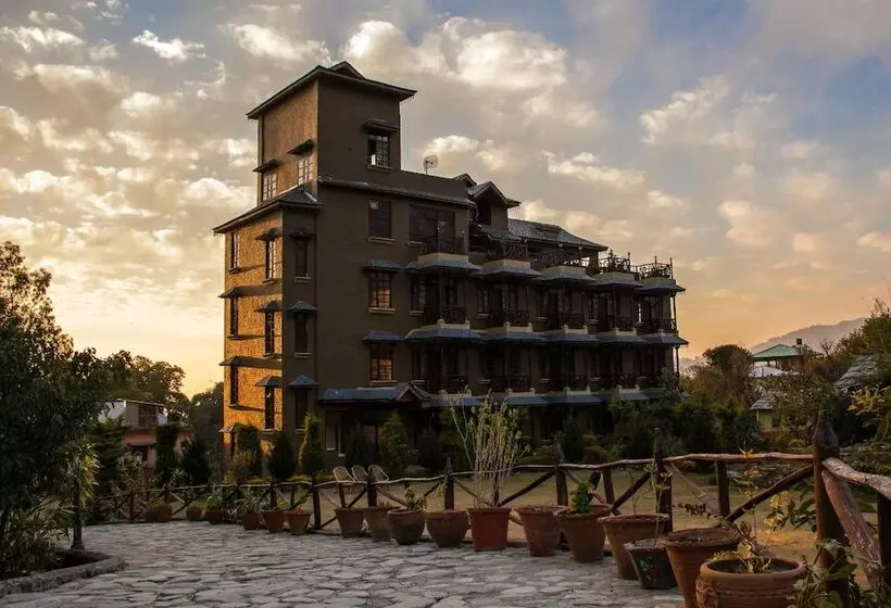 هتل Blossoms Village Resort