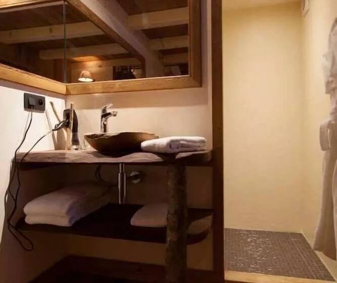 Hotelli Cabane Entre Terre Et Ciel