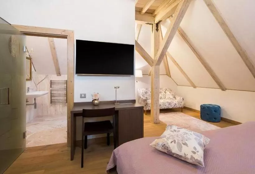 Hotelli Kaštieľ Kubínyi