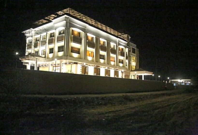 酒店 Lavanya Palace