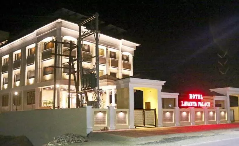 Hotelli Lavanya Palace