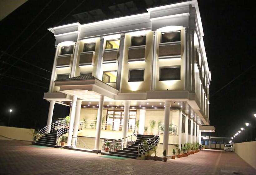 酒店 Lavanya Palace