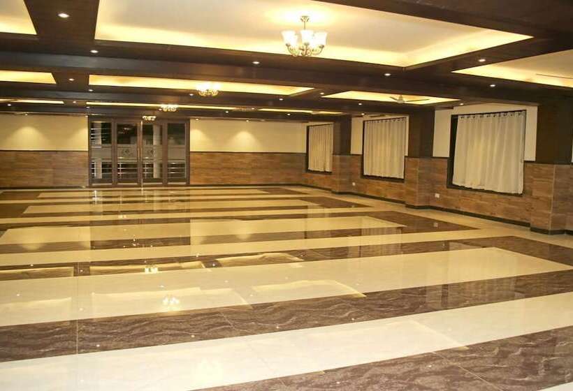 酒店 Lavanya Palace