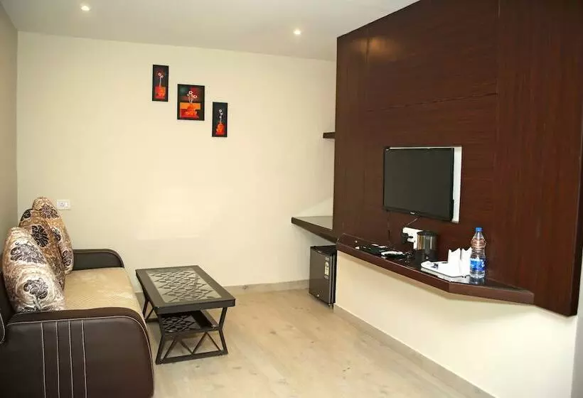 Hotelli Lavanya Palace