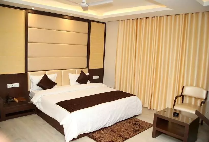 Hotelli Lavanya Palace