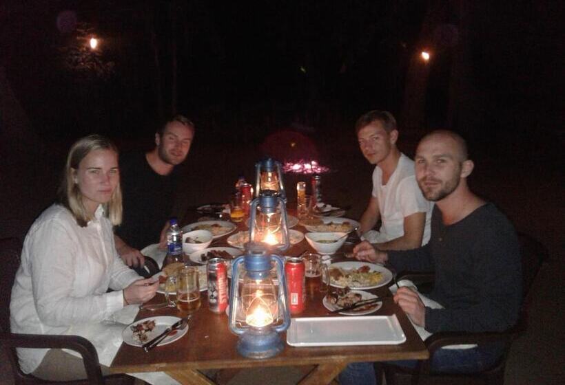 Hotelli Makulu Safari Camping