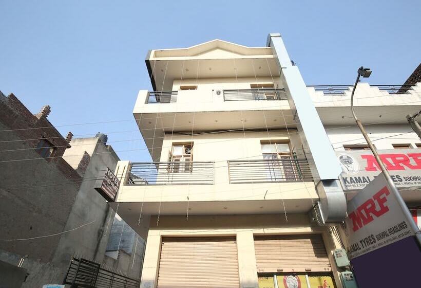 هتل Oyo 13007 Humble Residency