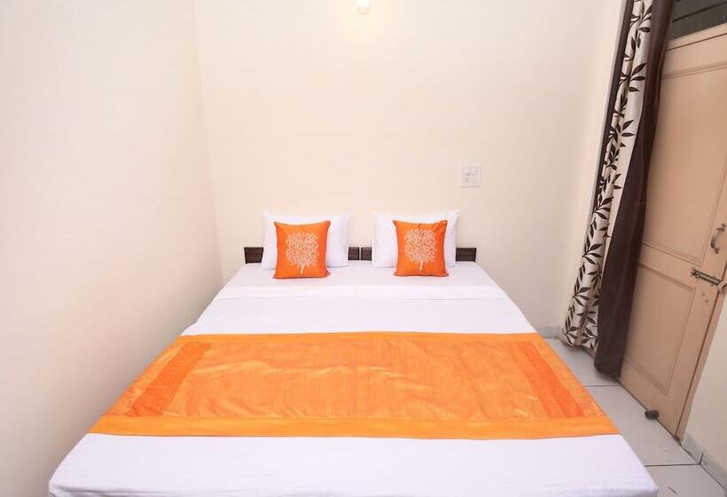 هتل Oyo 13007 Humble Residency