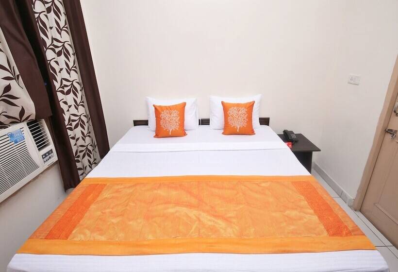 هتل Oyo 13007 Humble Residency