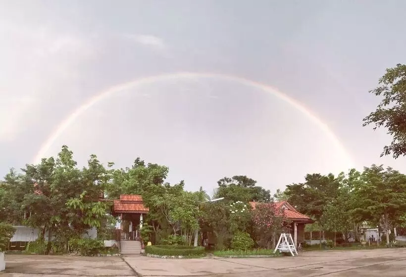 Hotelli Plaifah Resort Ubon
