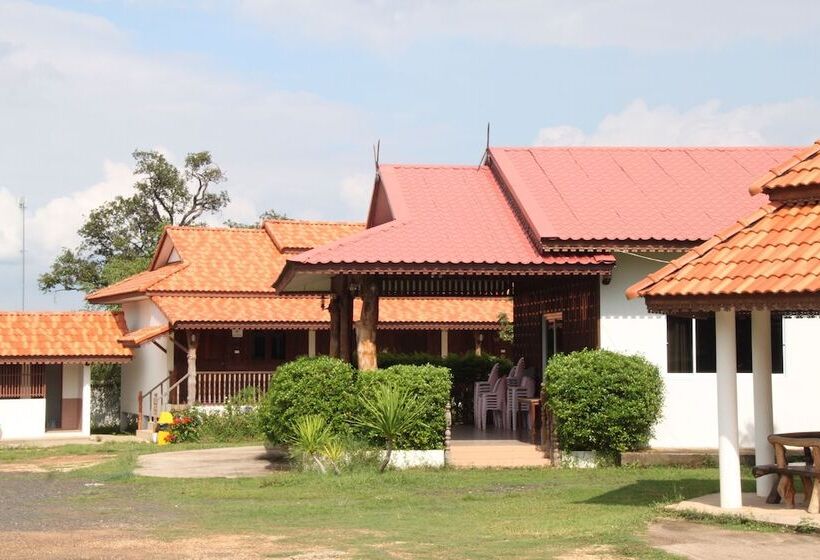 בית מלון כפרי Plaifah Resort Ubon