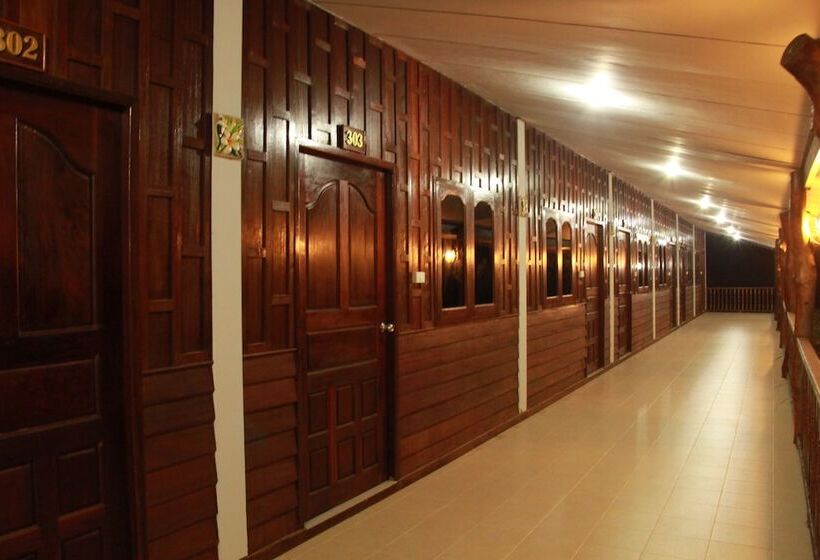 בית מלון כפרי Plaifah Resort Ubon