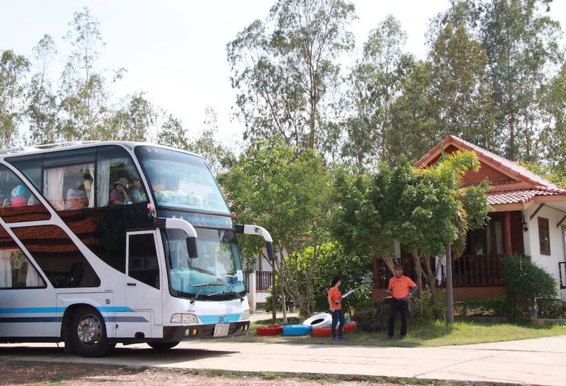 בית מלון כפרי Plaifah Resort Ubon