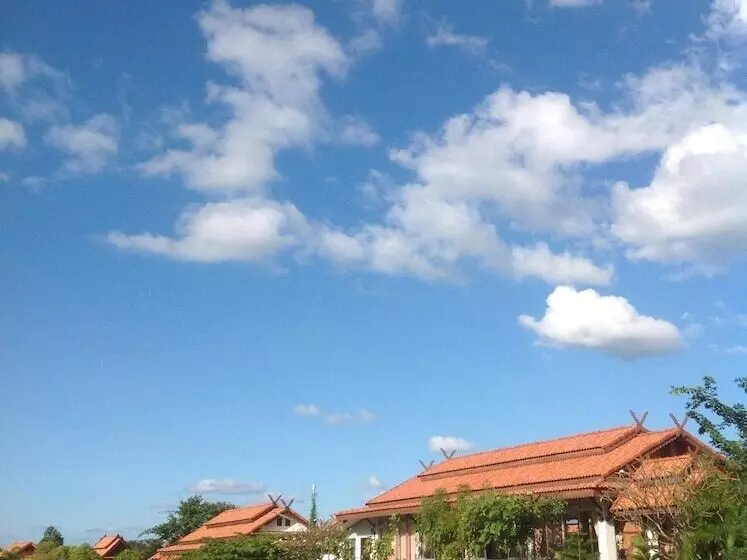 Hotelli Plaifah Resort Ubon