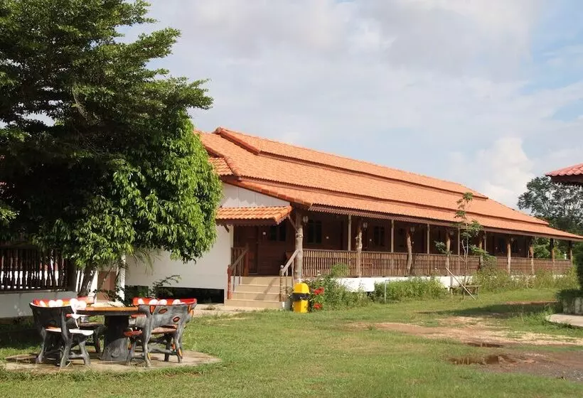 Hotelli Plaifah Resort Ubon