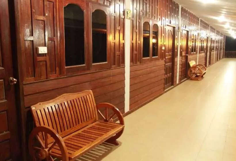 Hotelli Plaifah Resort Ubon