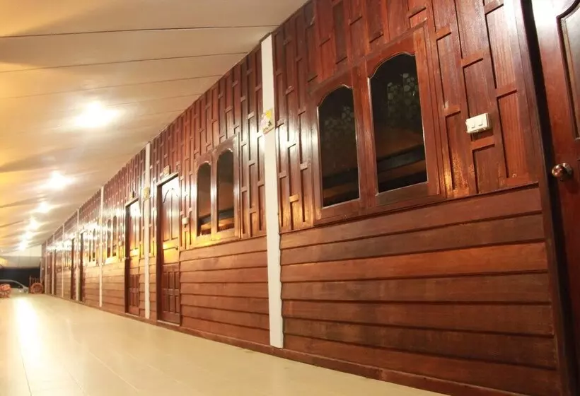Hotelli Plaifah Resort Ubon