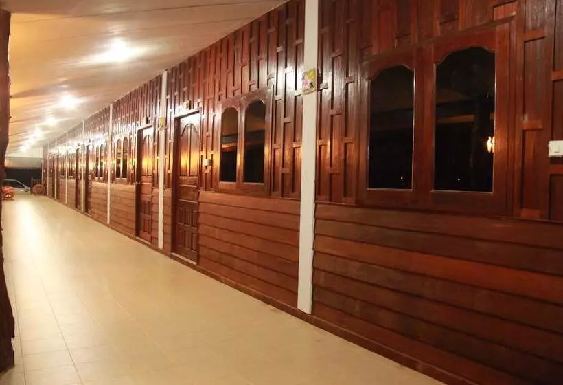 Hotelli Plaifah Resort Ubon