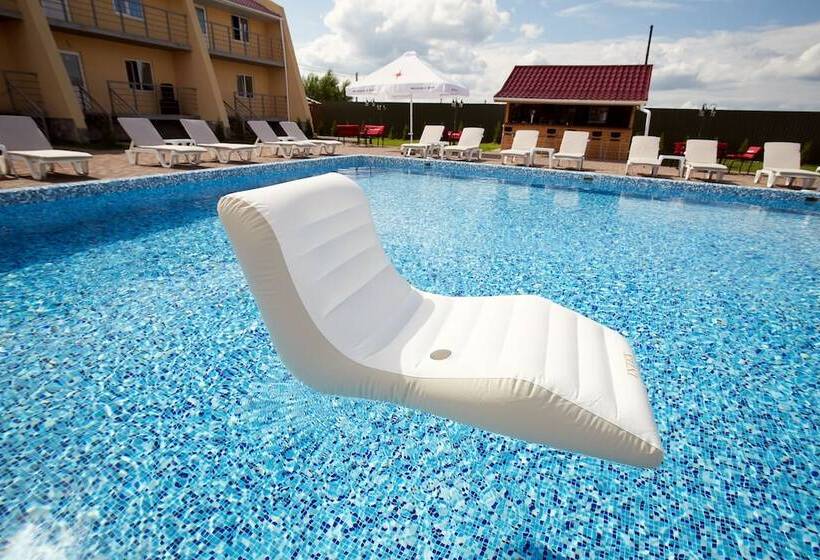 בית מלון כפרי Rayskiy Dvorik