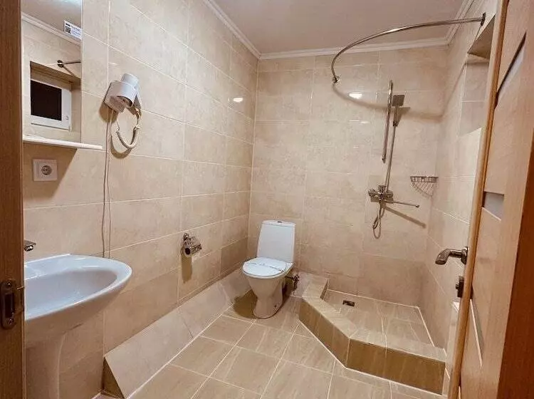 Hotelli Rayskiy Dvorik