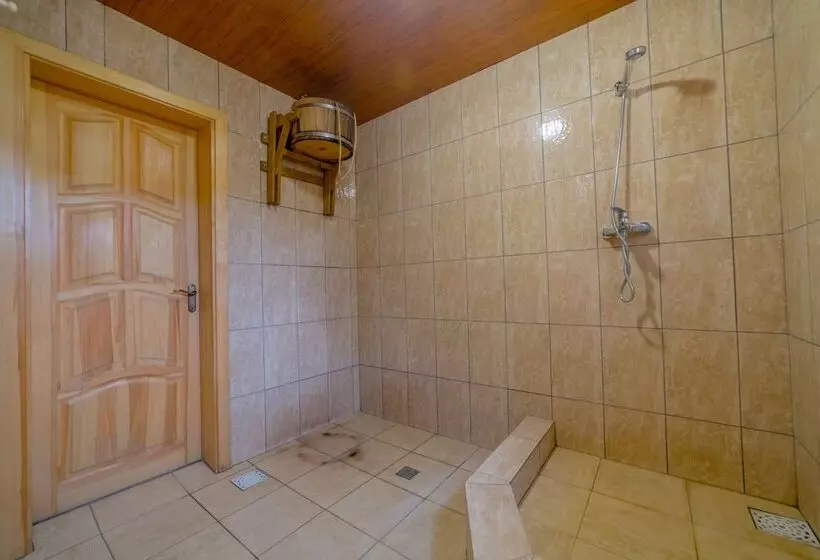 Hotelli Rayskiy Dvorik