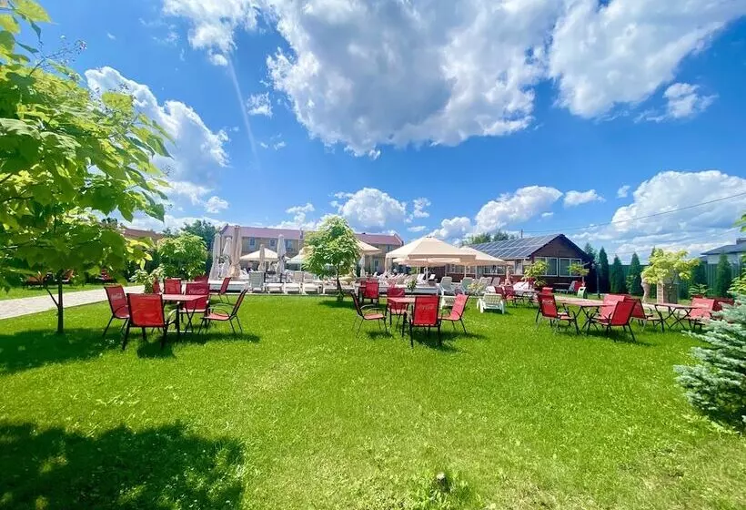 Hotelli Rayskiy Dvorik