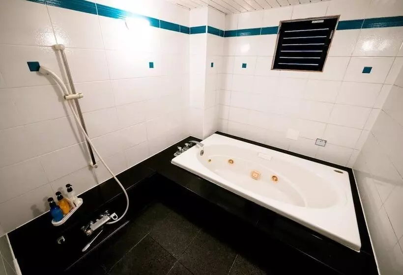 Hotelli Oxy   Adults Only