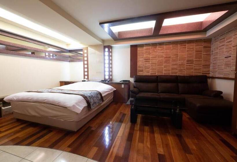 ホテル Oxy   Adults Only