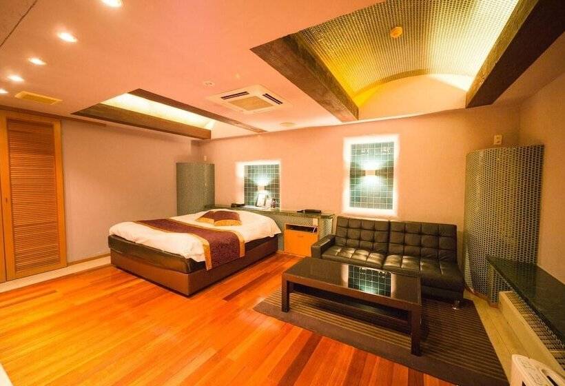 ホテル Oxy   Adults Only