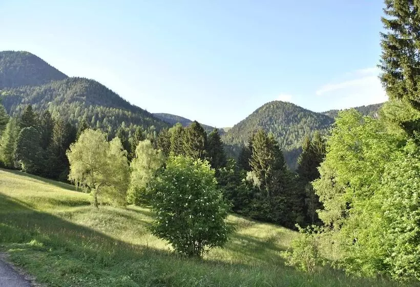 Maaseutuhotelli Agritur La Gemma