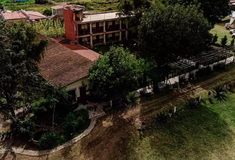 田舎風ホテル Chalet De Colombo