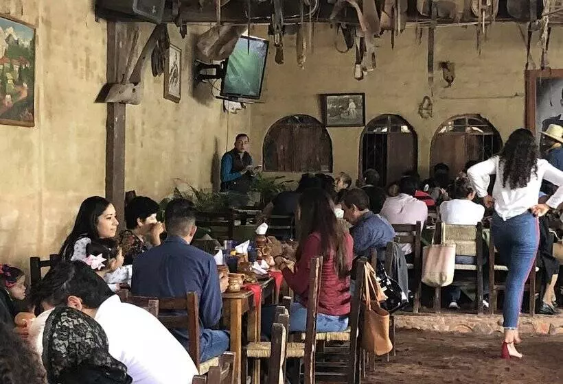 田舎風ホテル Chalet De Colombo