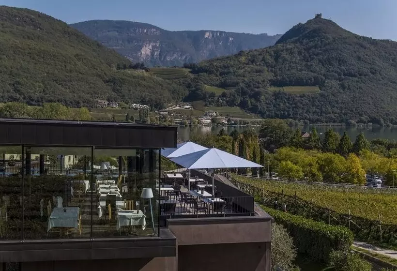 ホテル Thalhof Am See