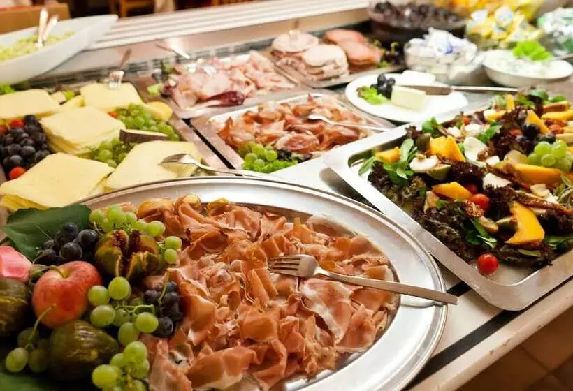 ホテル Thalhof Am See