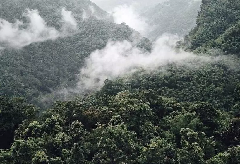 ホテル Worachat House