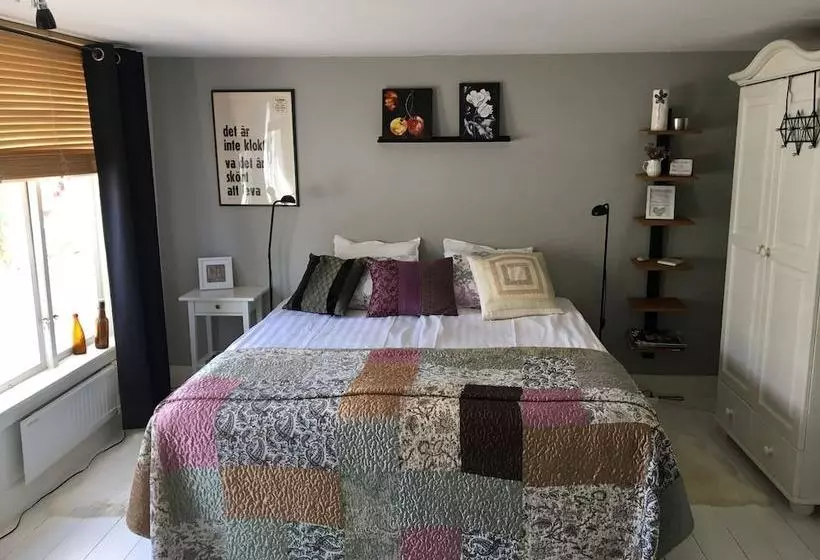 Kattrumpans Bed & Breakfast