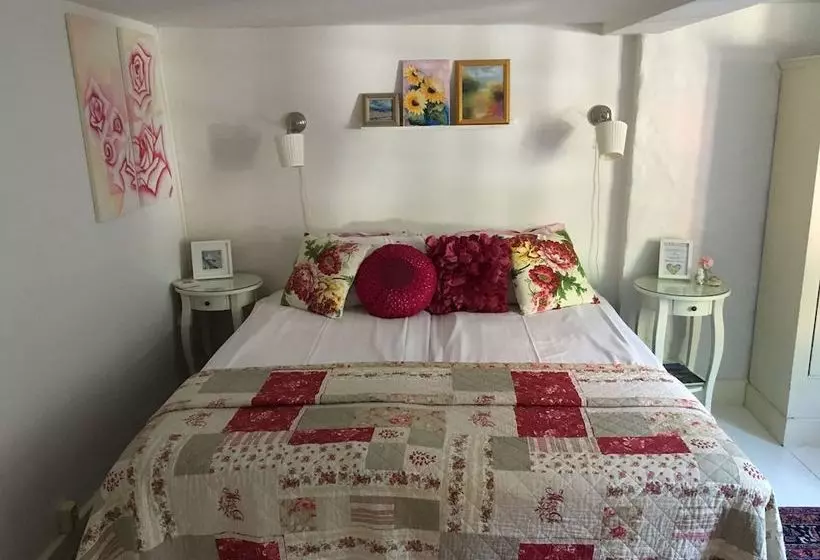 Kattrumpans Bed & Breakfast