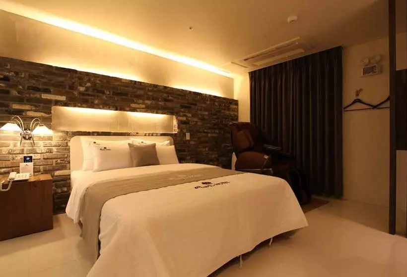 Motelli Drive In  Tiamo