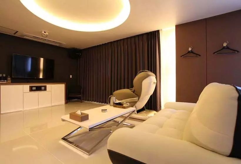 Motelli Drive In  Tiamo