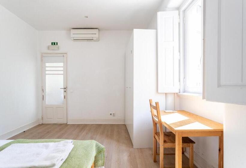 펜션 Castilho Residence