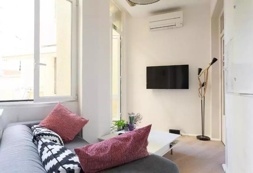 Majatalo Castilho Residence