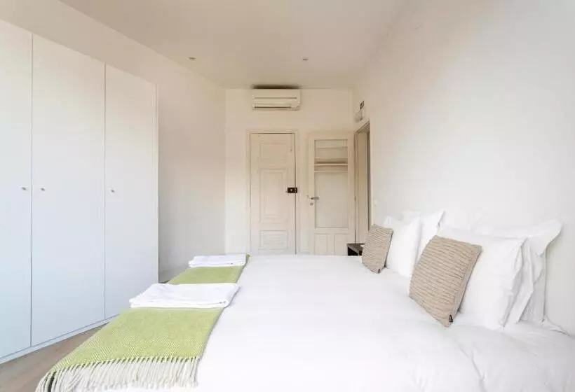 Majatalo Castilho Residence