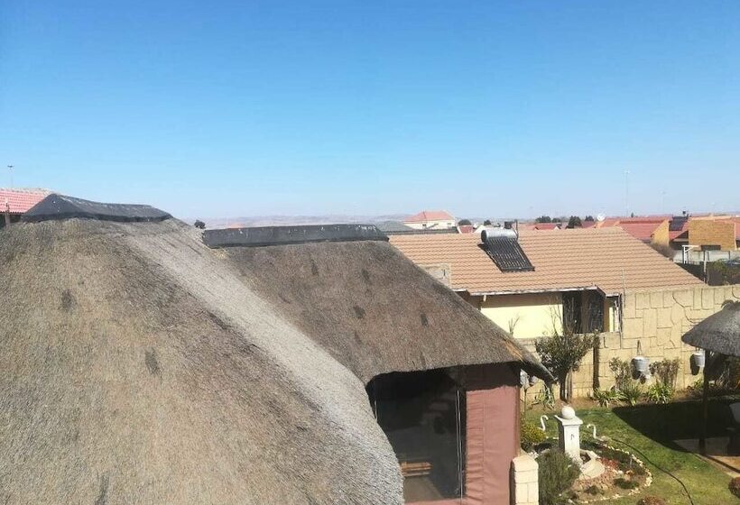 Пансион Ga Dikobo Guest House