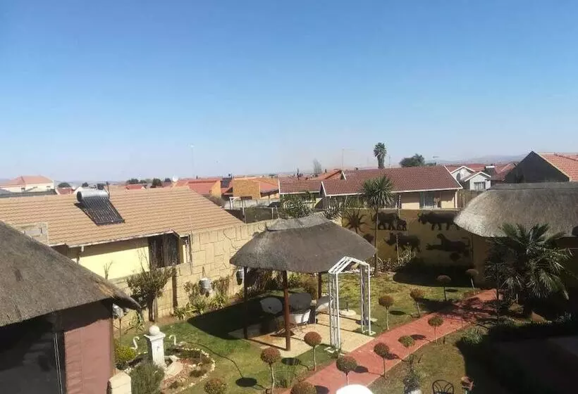 Majatalo Ga Dikobo Guest House