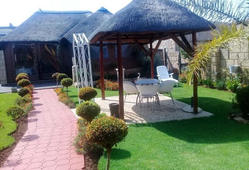 Пансион Ga Dikobo Guest House