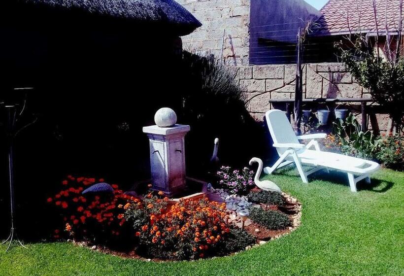 Пансион Ga Dikobo Guest House