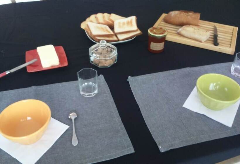 بنسيون Maison Ecologique En Paille