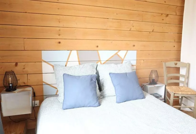 Majatalo Maison Ecologique En Paille