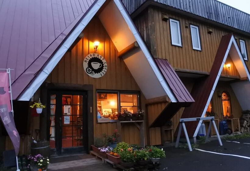 بنسيون Retro Boy Coffee